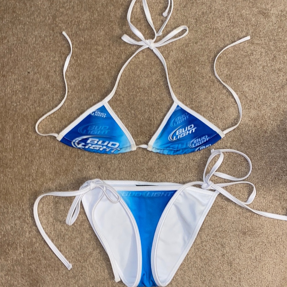 Bud Lt Bikini / Swim